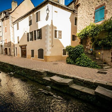 Logis Hotel Restaurant Du Commerce La Canourgue Zewnętrze zdjęcie