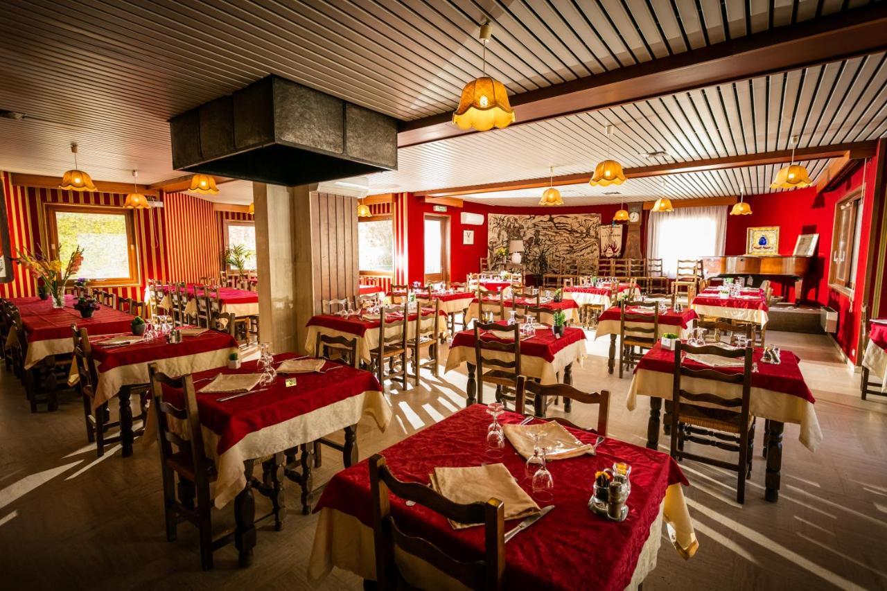 Logis Hotel Restaurant Du Commerce La Canourgue Pokój zdjęcie